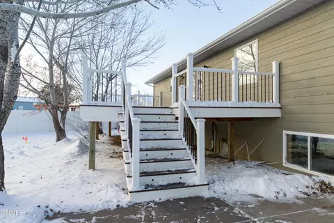 1162 12th St E, Dickinson, ND 58601 photo 76