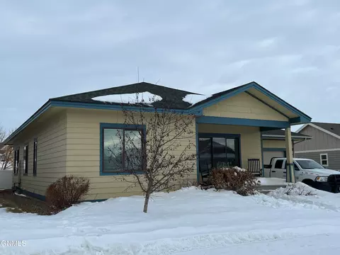 2802 24th St W, Williston, ND 58801 photo 2