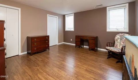 1009 Cottage Dr, Bismarck, ND 58501 photo 23