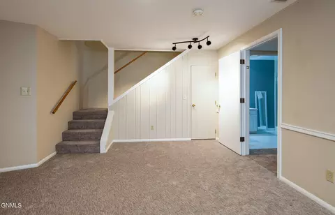 1009 Cottage Dr, Bismarck, ND 58501 photo 21