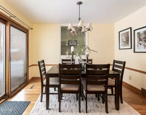 1009 Cottage Dr, Bismarck, ND 58501 photo 11