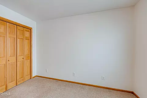 3822 Normandy St, Bismarck, ND 58503 photo 13