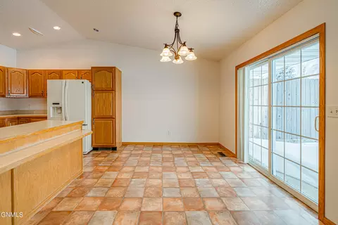3822 Normandy St, Bismarck, ND 58503 photo 16