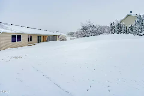3822 Normandy St, Bismarck, ND 58503 photo 5