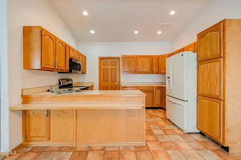 3822 Normandy St, Bismarck, ND 58503 photo 7