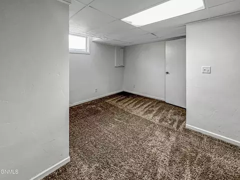 2208 University Ave, Williston, ND 58801 photo 68