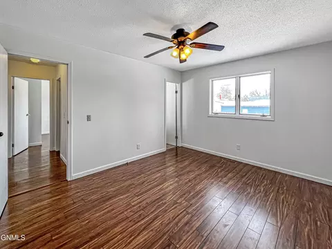 2208 University Ave, Williston, ND 58801 photo 27