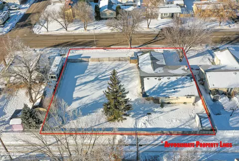 2208 University Ave, Williston, ND 58801 photo 5