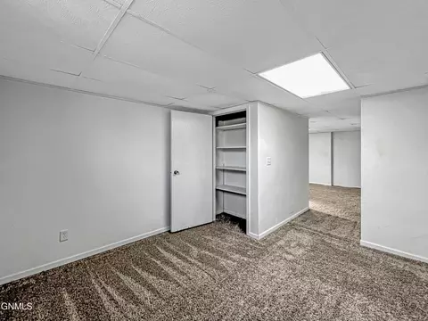 2208 University Ave, Williston, ND 58801 photo 69