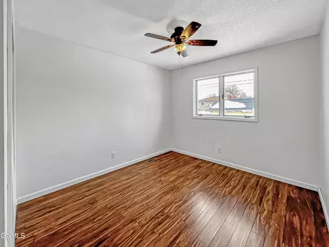 2208 University Ave, Williston, ND 58801 photo 33