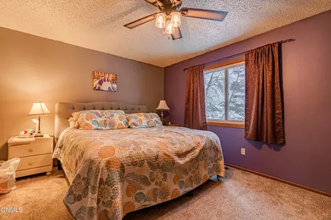 3736 Renee Dr, Bismarck, ND 58503 photo 6