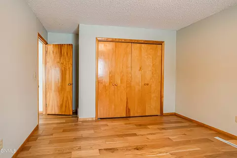 730 Custer Dr, Mandan, ND 58554 photo 18