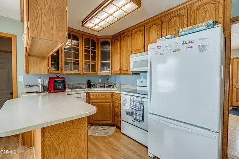 730 Custer Dr, Mandan, ND 58554 photo 9
