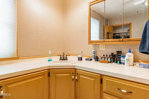 730 Custer Dr, Mandan, ND 58554 photo 22
