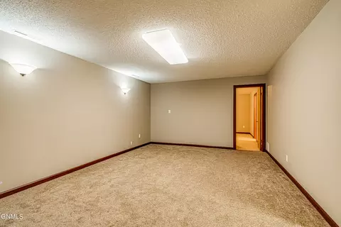 730 Custer Dr, Mandan, ND 58554 photo 30