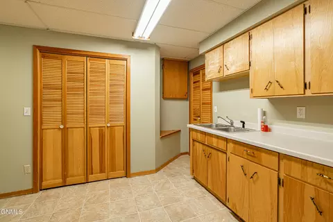 730 Custer Dr, Mandan, ND 58554 photo 33