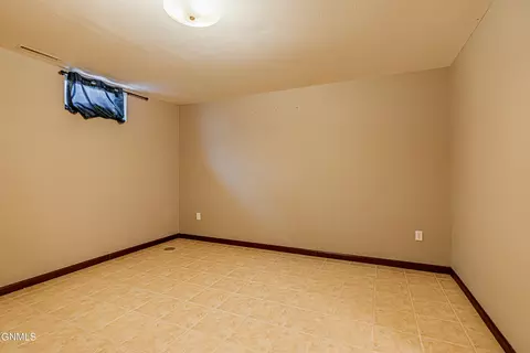 730 Custer Dr, Mandan, ND 58554 photo 37