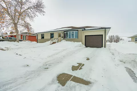 730 Custer Dr, Mandan, ND 58554 photo 48
