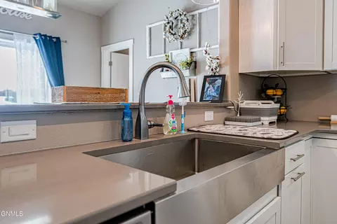11603 Apple View Ln, Menoken, ND 58558 photo 8