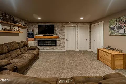 11603 Apple View Ln, Menoken, ND 58558 photo 23