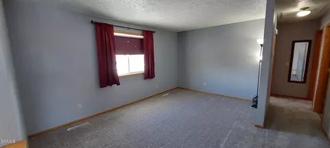 2405 University Ave, Williston, ND 58801 photo 3