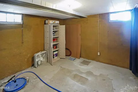 1014 W Broadway W, Williston, ND 58801 photo 14