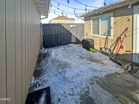 1541 19th Ave W, Williston, ND 58801 photo 14