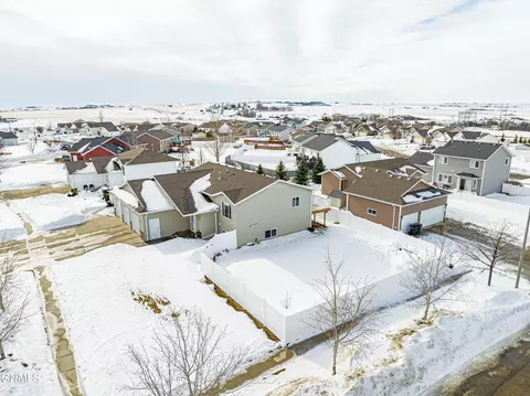2803 10 Ave SE, Mandan, ND 58554 photo 55