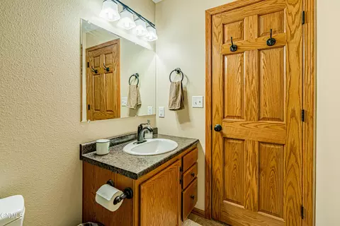 2803 10 Ave SE, Mandan, ND 58554 photo 35