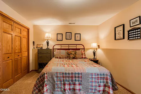 2803 10 Ave SE, Mandan, ND 58554 photo 39