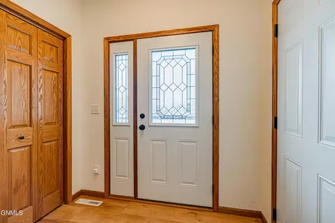 2803 10 Ave SE, Mandan, ND 58554 photo 25