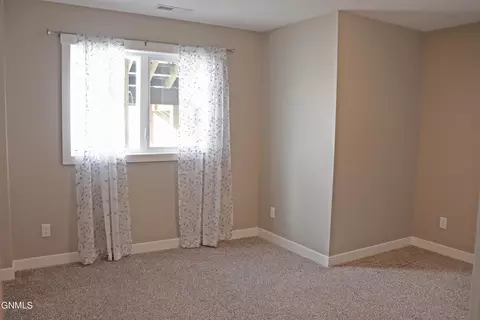 4535 Trailblazer Loop, Mandan, ND 58554 photo 32
