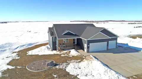 4535 Trailblazer Loop, Mandan, ND 58554 photo 50