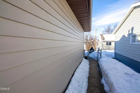 1210 N 4th St, Bismarck, ND 58501 photo 35
