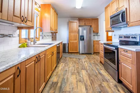 1210 N 4th St, Bismarck, ND 58501 photo 12