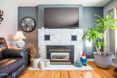 1210 N 4th St, Bismarck, ND 58501 photo 5