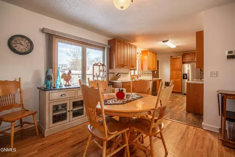 1210 N 4th St, Bismarck, ND 58501 photo 9