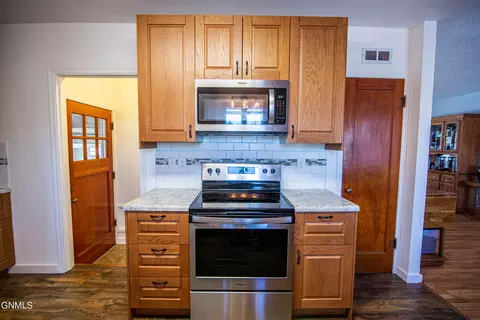 1210 N 4th St, Bismarck, ND 58501 photo 13