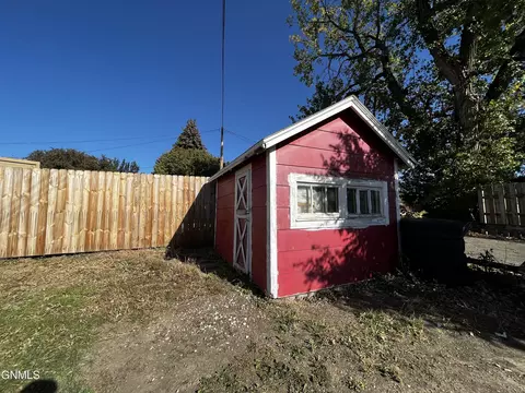 206 9th Ave NE, Mandan, ND 58554 photo 37
