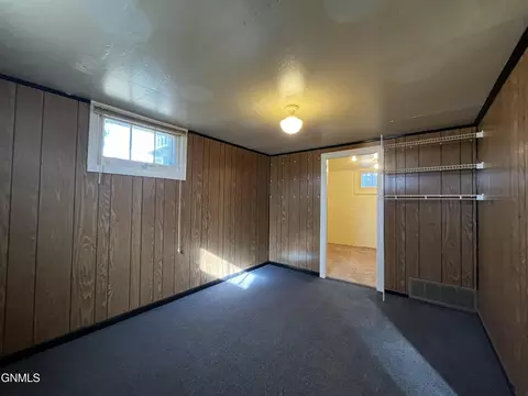 206 9th Ave NE, Mandan, ND 58554 photo 30