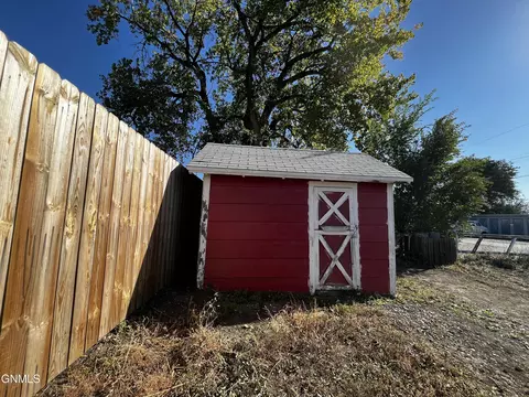 206 9th Ave NE, Mandan, ND 58554 photo 13