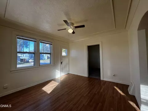 206 9th Ave NE, Mandan, ND 58554 photo 21