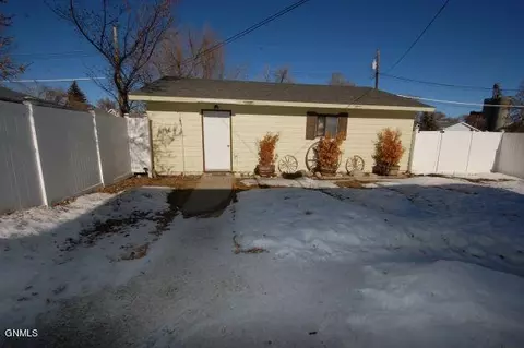 708 2nd St NE, Sidney, MT 59270 photo 5