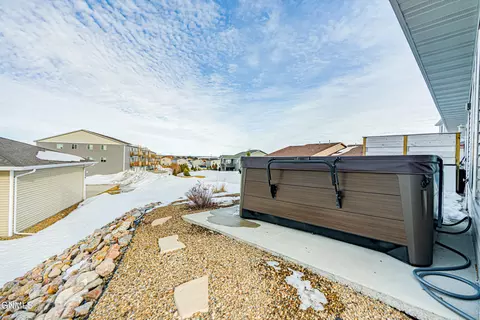812 E Lasalle Dr, Bismarck, ND 58503 photo 47