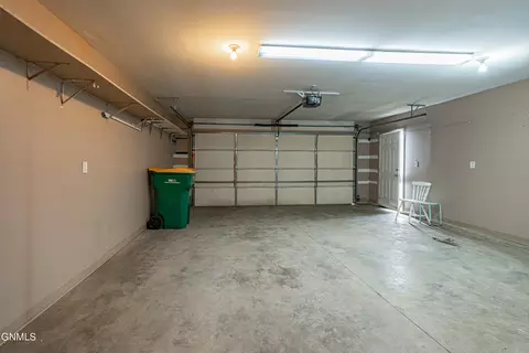 812 E Lasalle Dr, Bismarck, ND 58503 photo 38