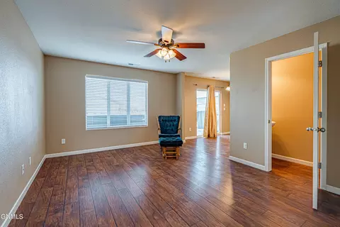 812 E Lasalle Dr, Bismarck, ND 58503 photo 4