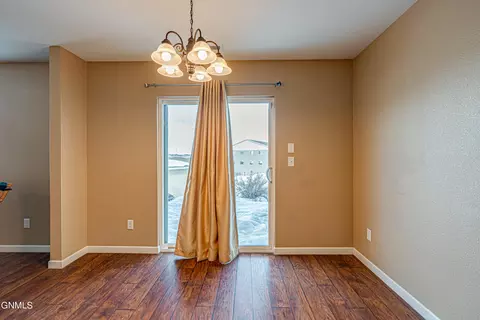 812 E Lasalle Dr, Bismarck, ND 58503 photo 11