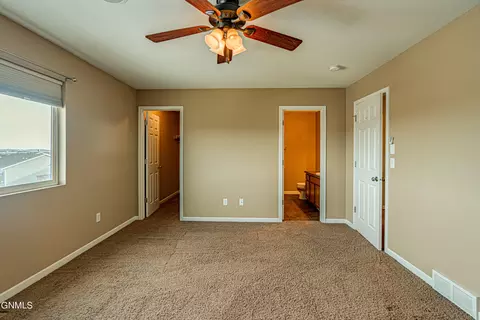 812 E Lasalle Dr, Bismarck, ND 58503 photo 24
