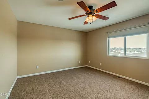 812 E Lasalle Dr, Bismarck, ND 58503 photo 22