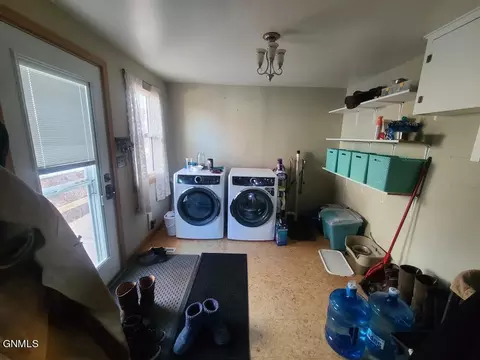 409 7th St Se St SE, Sidney, MT 59270 photo 5